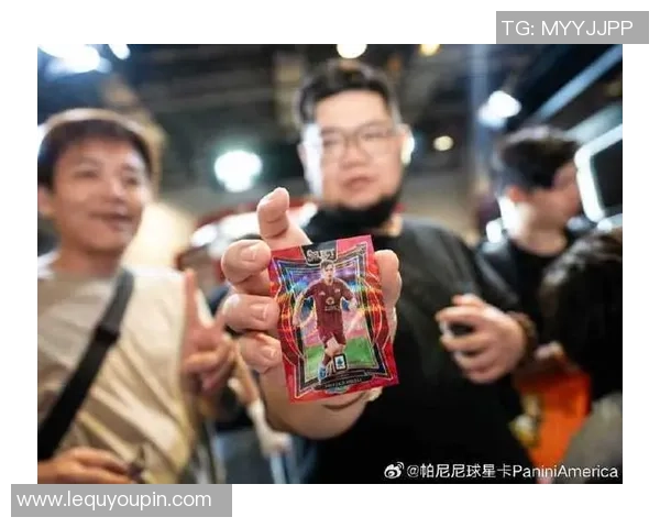 全新足球帕尼尼球星卡三盒套装 开启你的球迷收藏之旅