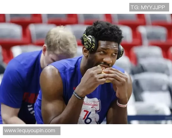 手雷盒球星卡马赛克足球收藏新潮流 聚焦独特设计与价值升值潜力