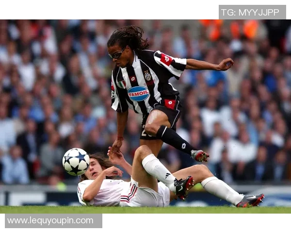 盘点全球最美足球球星妻子颜值与气质并存的迷人风采