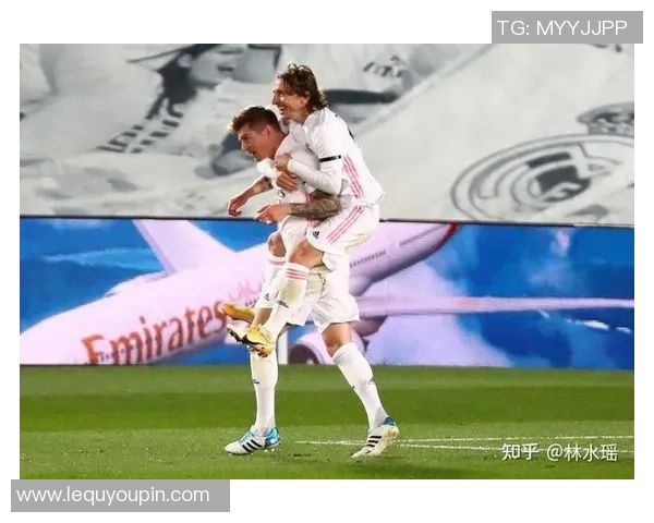 足球球星无水印高清大图展示展现球员精彩瞬间与激情时刻